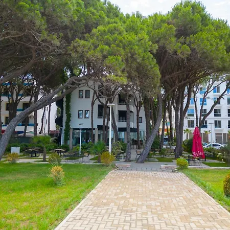 Kastrati Hotel Golem (Tirana)