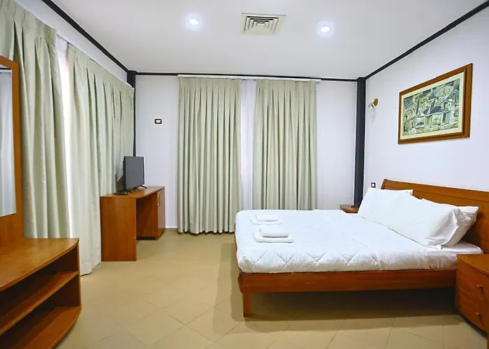 Hotel Kastrati Golem (Tirana)