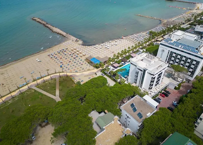 Kastrati 4*