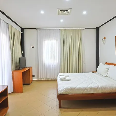 Kastrati Golem (Tirana)