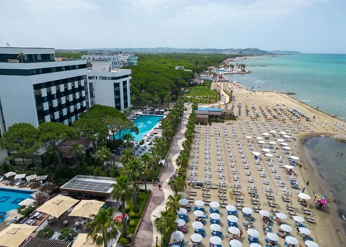 Kastrati Hotel Golem (Tirana)